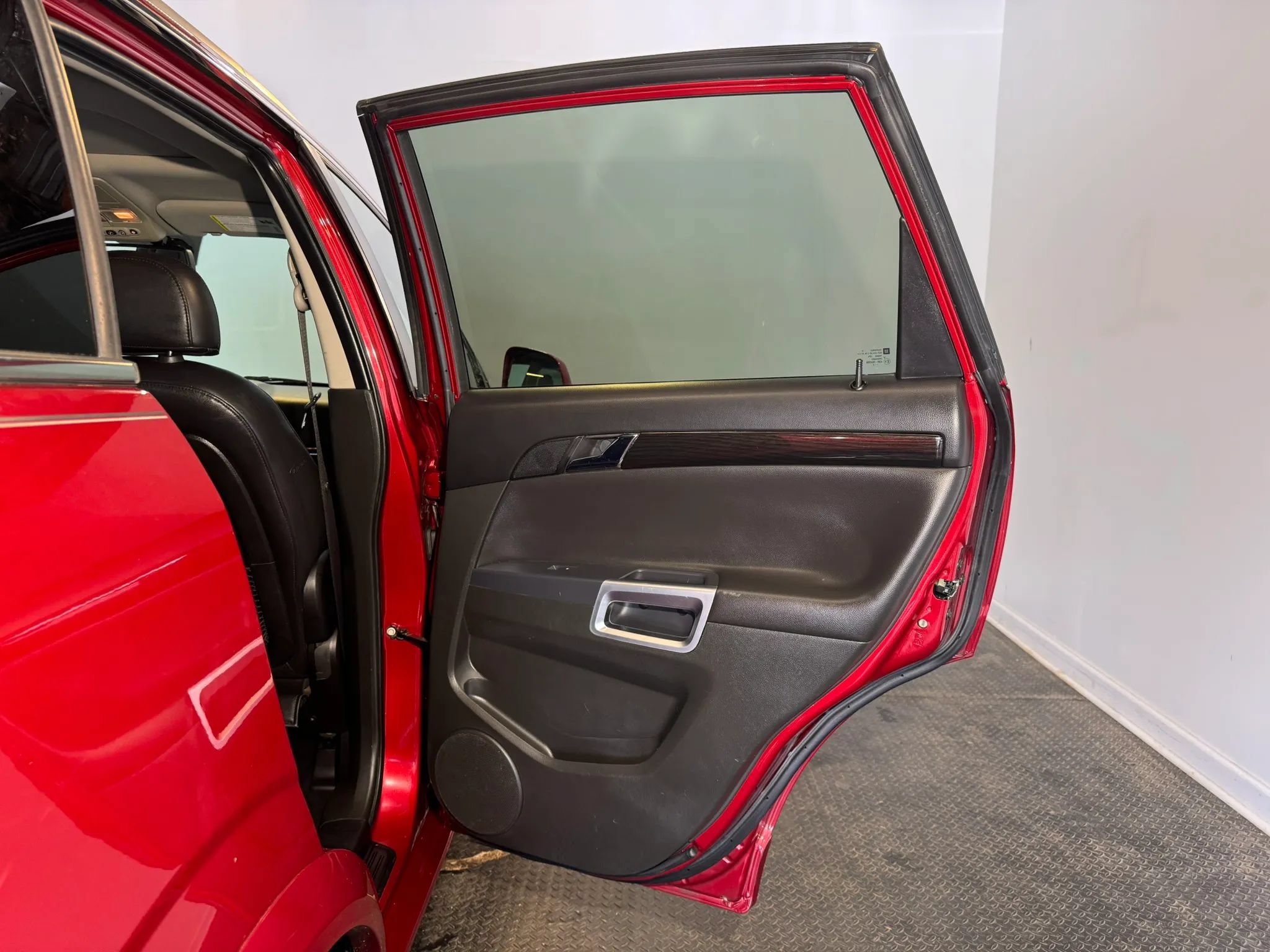 Used 2013 Chevrolet Captiva Sport LTZ FWD image 29