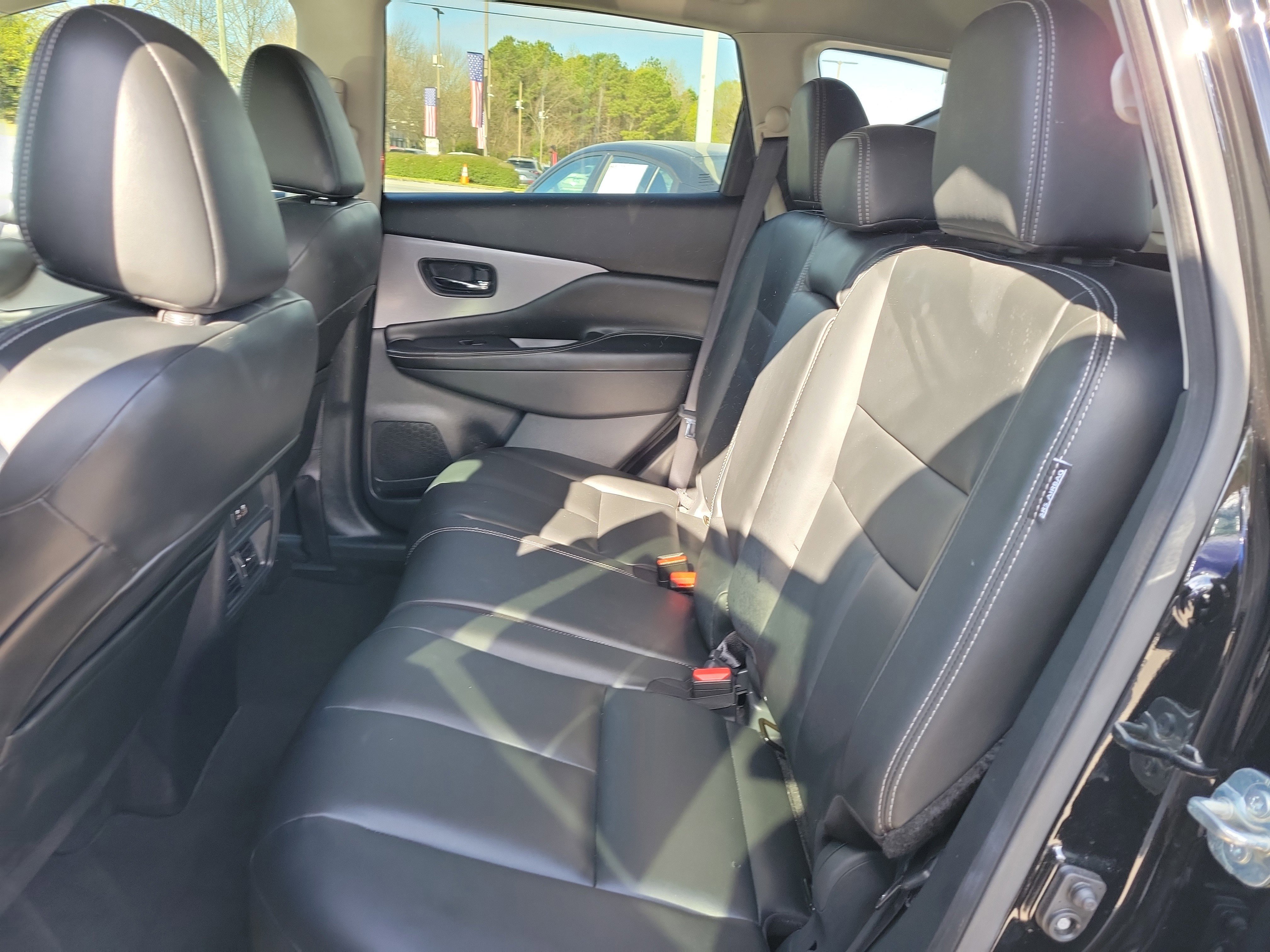 Used 2023 Nissan Murano SV w/ SV Midnight Edition Package image 11