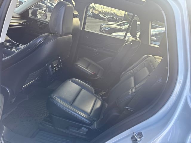 Used 2025 Lincoln Aviator Reserve w/ Jet Appearance Package AWD/4WD image 30