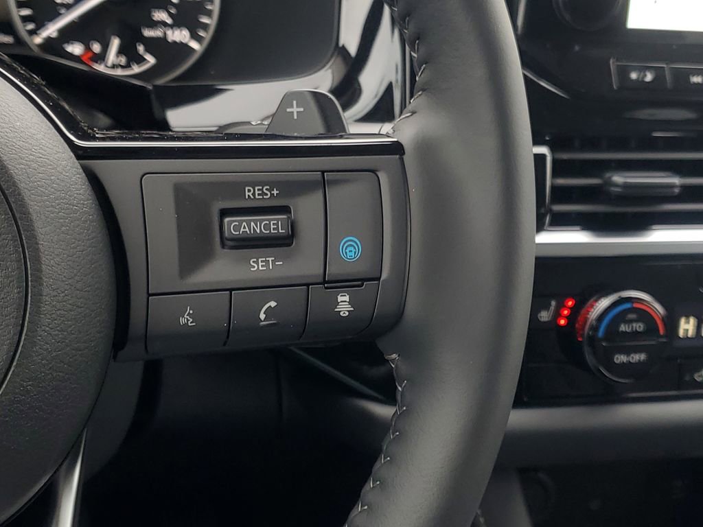 New 2025 Nissan Pathfinder SL image 18