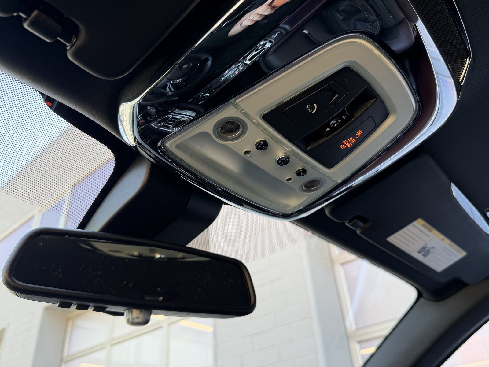 Used 2018 Rolls-Royce Wraith RWD image 34