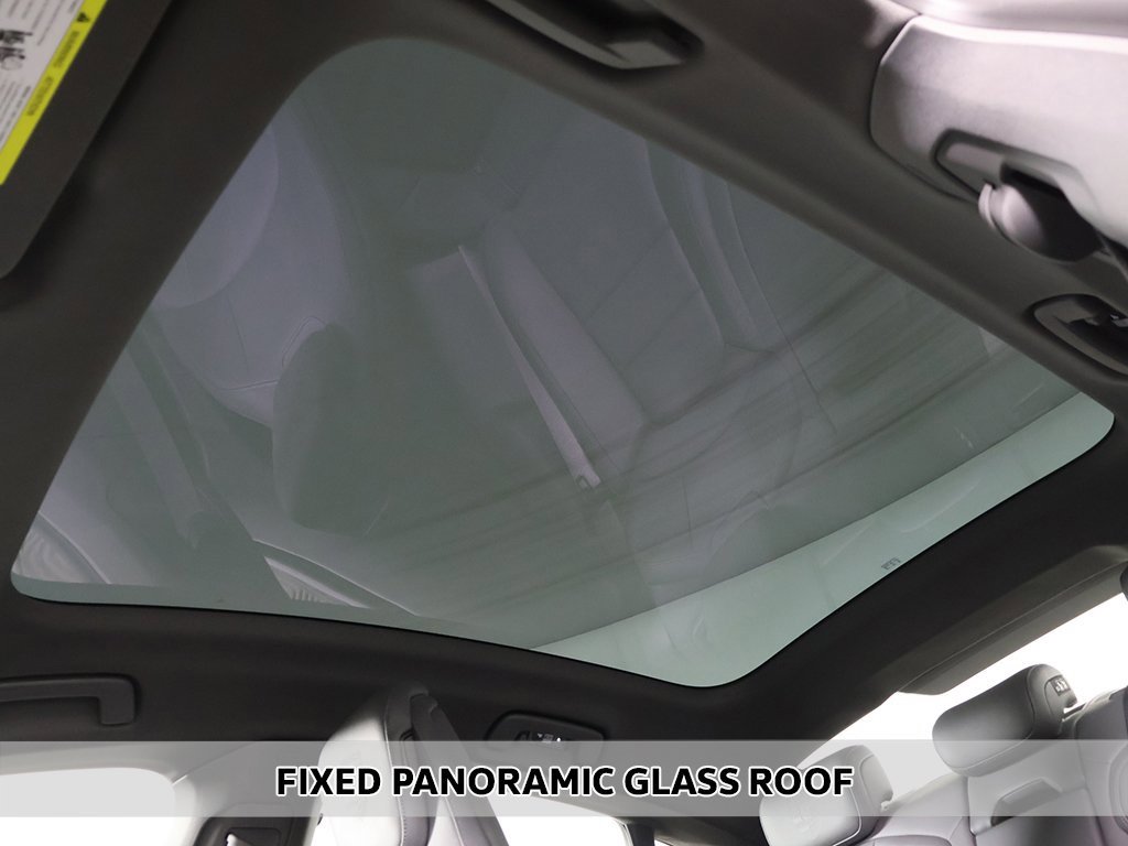 Used 2023 Porsche Taycan image 4