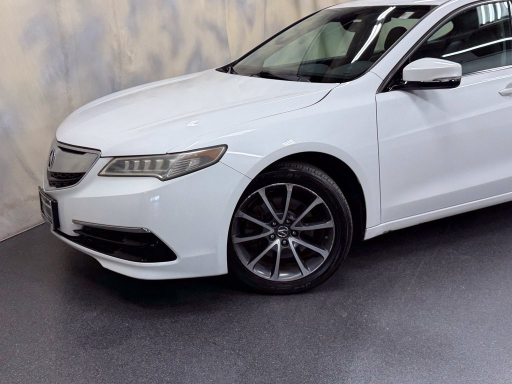 Used 2015 Acura TLX w/ Technology Package AWD/4WD image 2