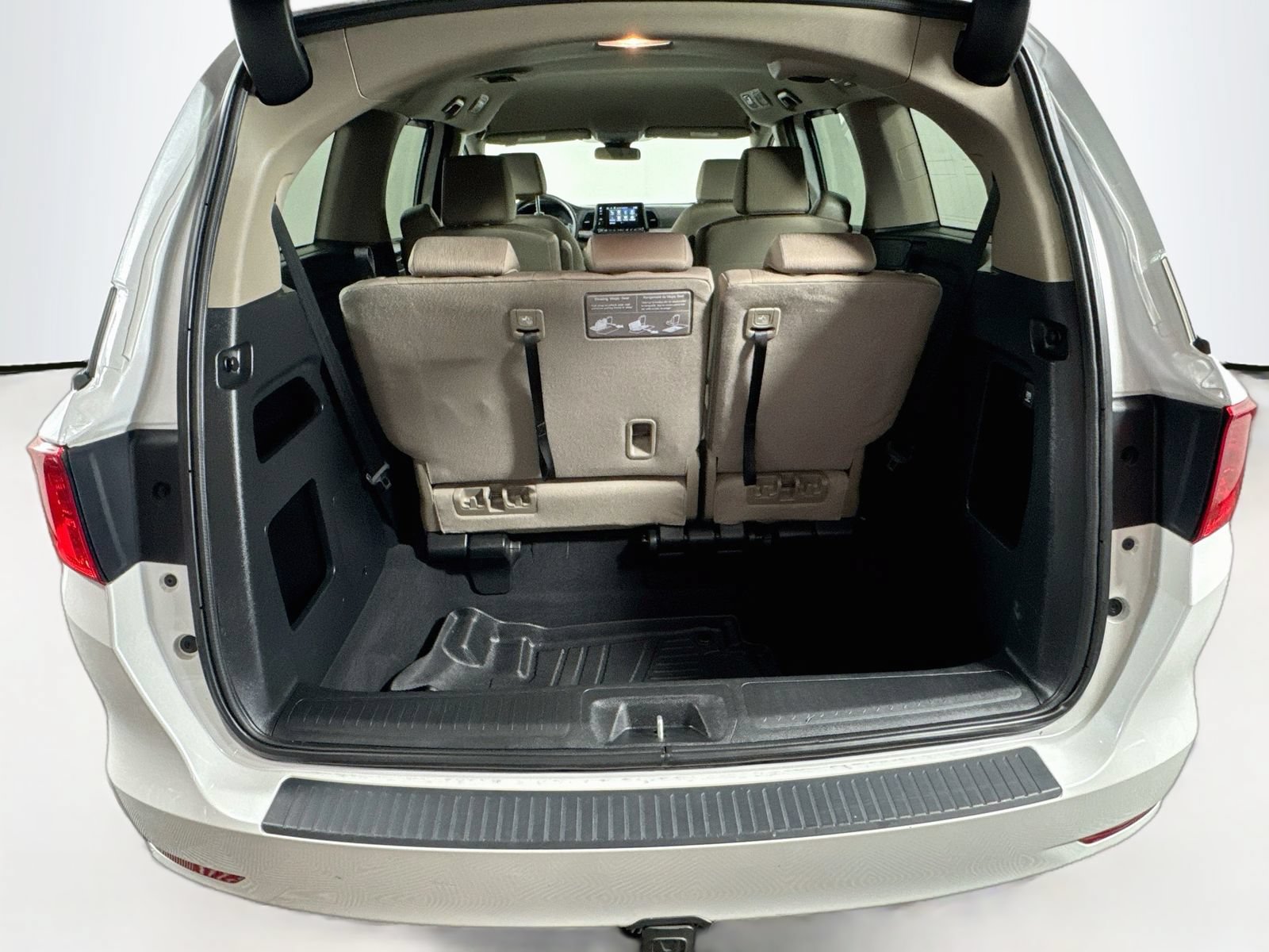 Used 2024 Honda Odyssey EX image 24