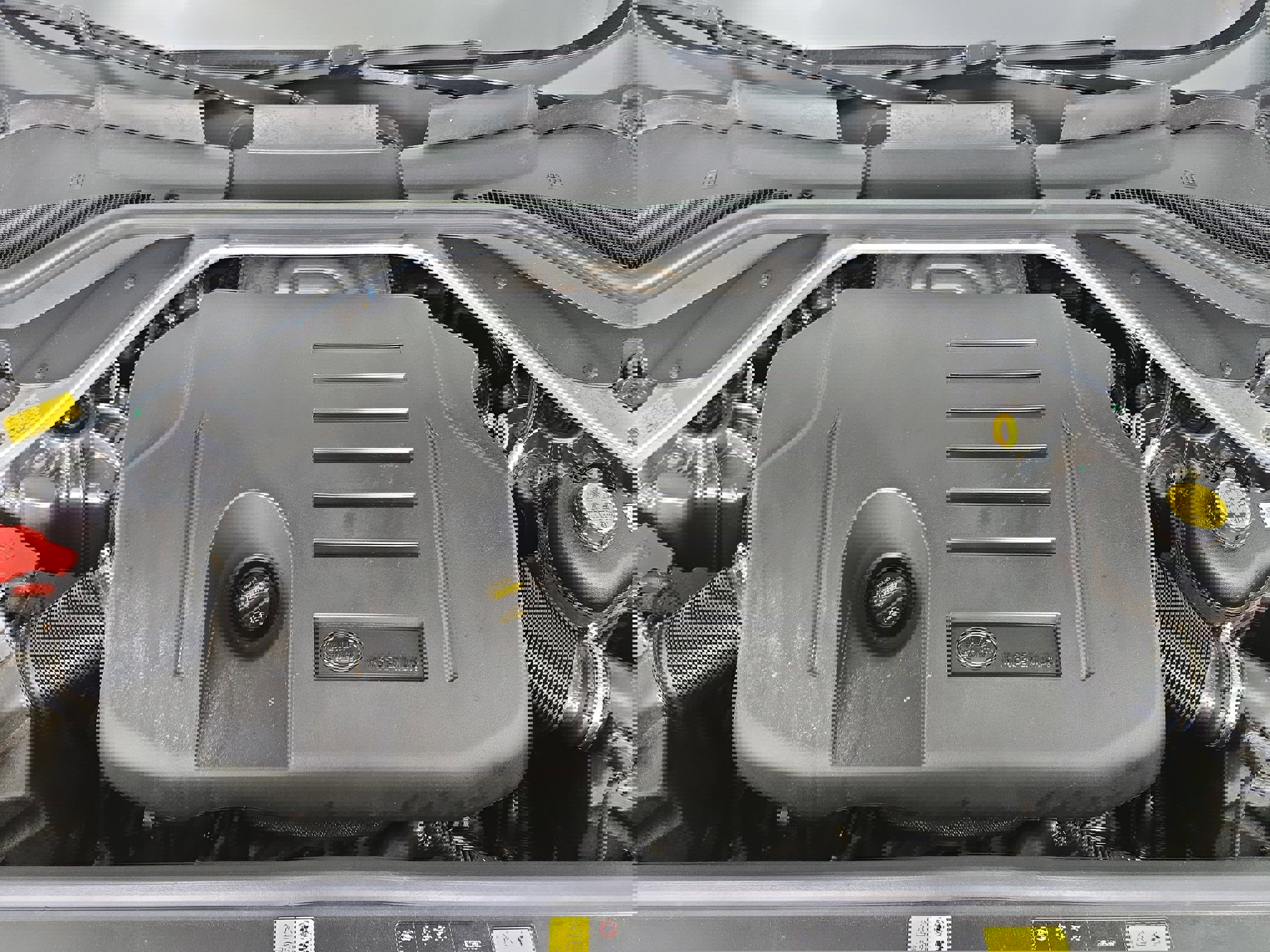 Certified 2023 Land Rover Range Rover SE image 31