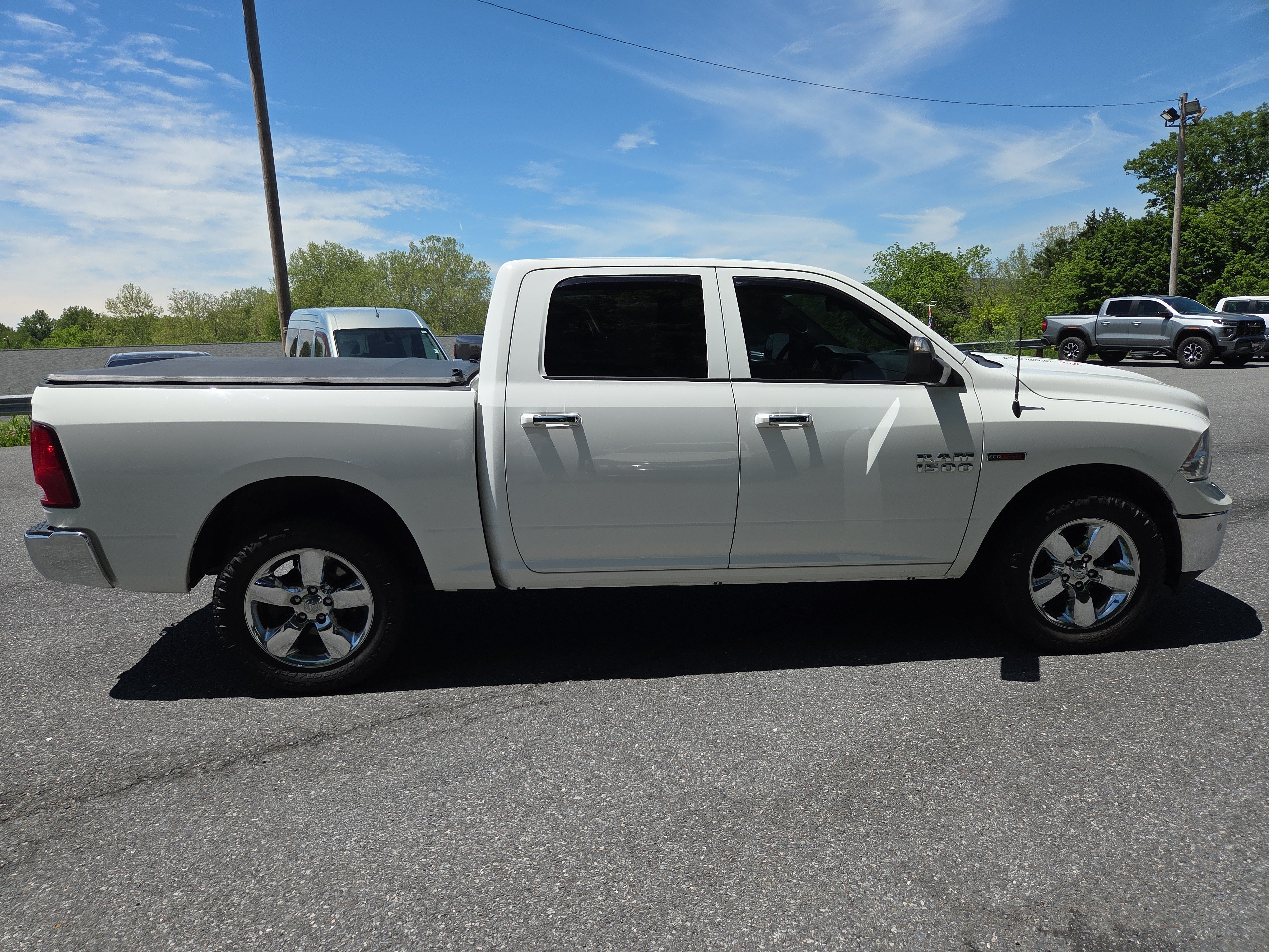 Certified 2016 RAM 1500 Big Horn AWD/4WD image 2