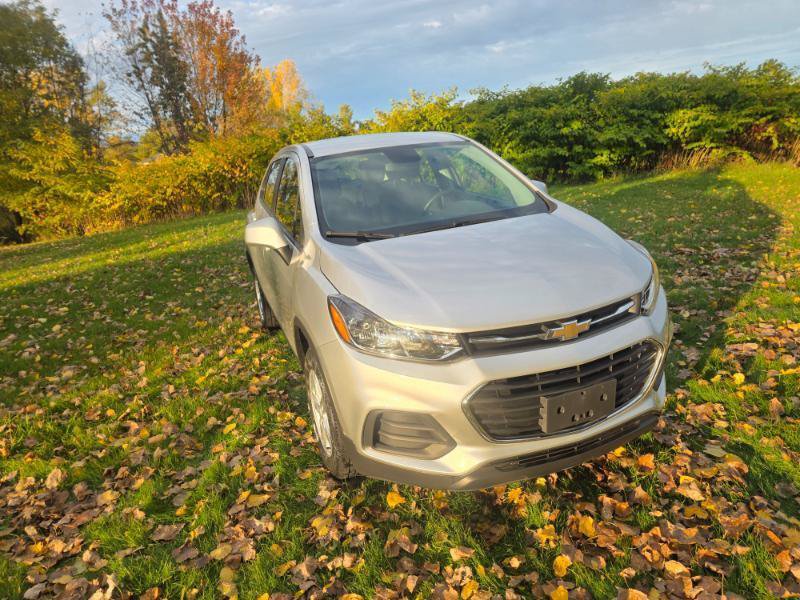Used 2018 Chevrolet Trax LS AWD/4WD image 16