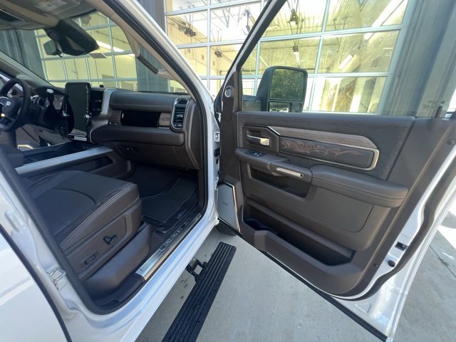 New 2026 RAM 3500 Limited image 30