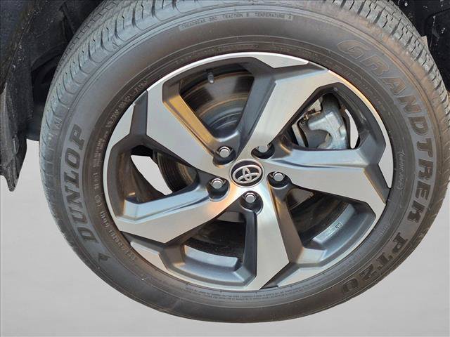Used 2025 Toyota RAV4 SE w/ Weather & Moonroof Package AWD/4WD image 15