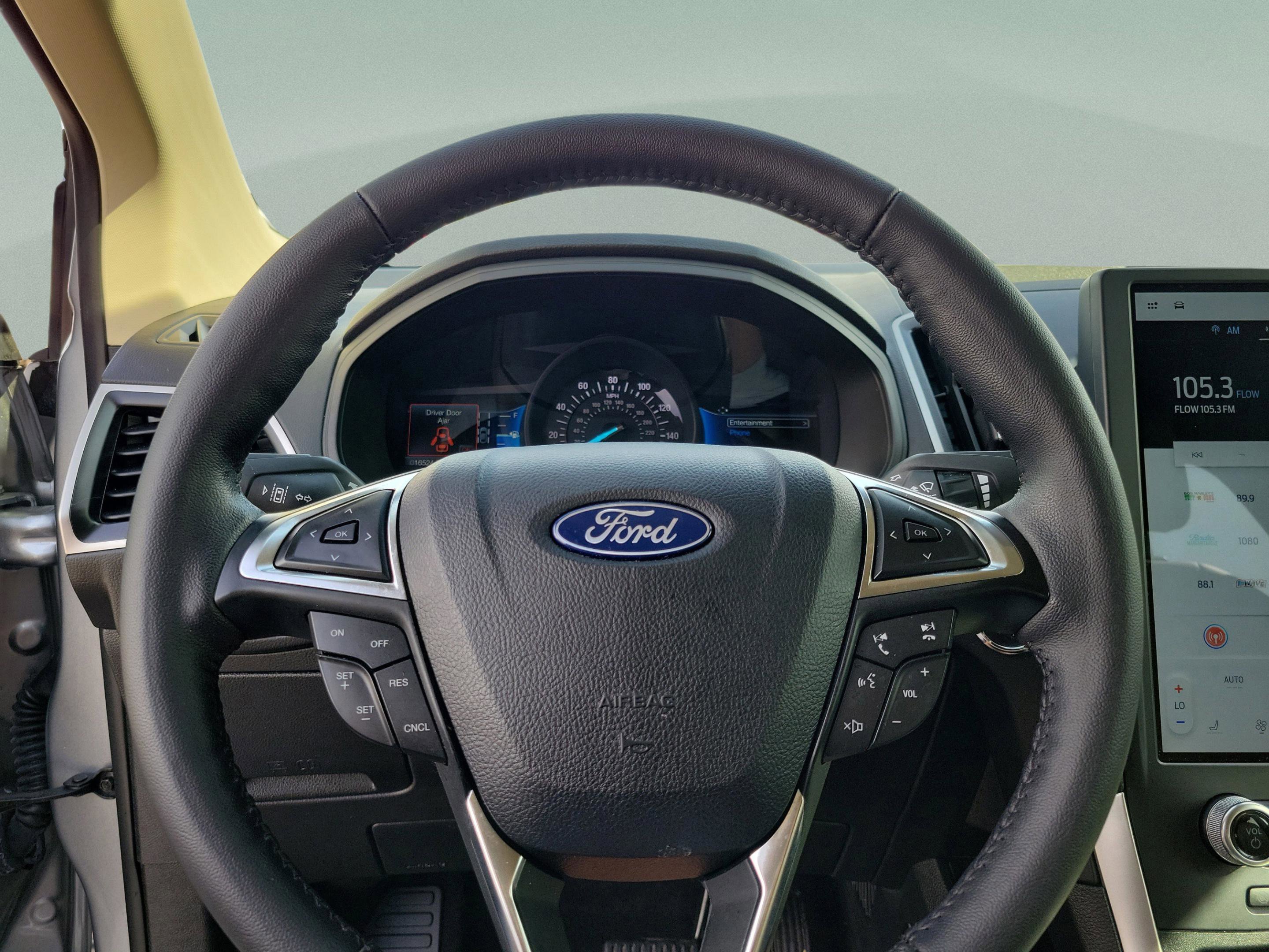 Certified 2024 Ford Edge SEL w/ Convenience Package image 11