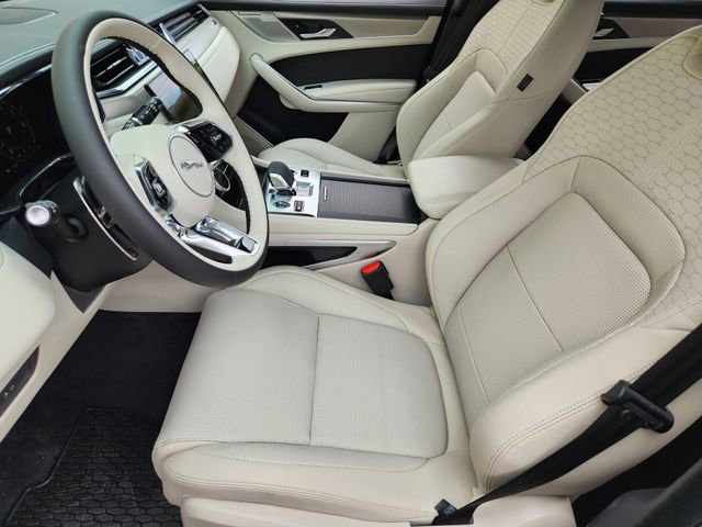 Used 2026 Jaguar F-PACE R-Dynamic S image 10