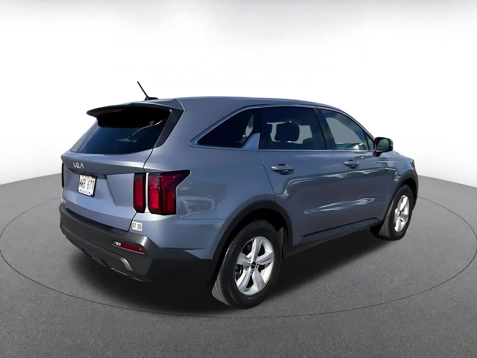 Used 2023 Kia Sorento LX image 14