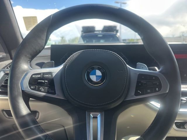 Used 2025 BMW X7 M60i w/ Executive Package AWD/4WD image 18
