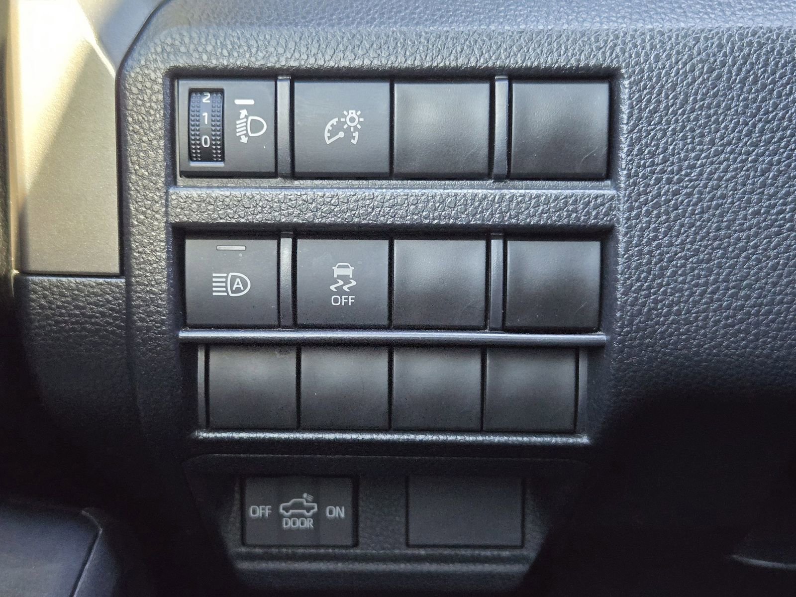 Used 2024 Toyota Tacoma SR5 image 23