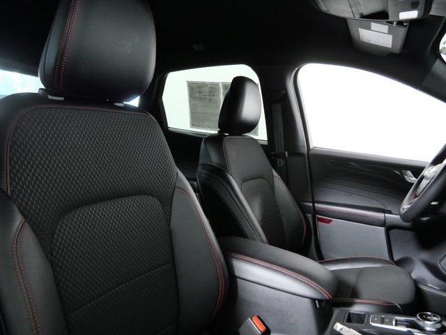 Certified 2023 Ford Escape ST-Line w/ Tech Pack #1 AWD/4WD image 11