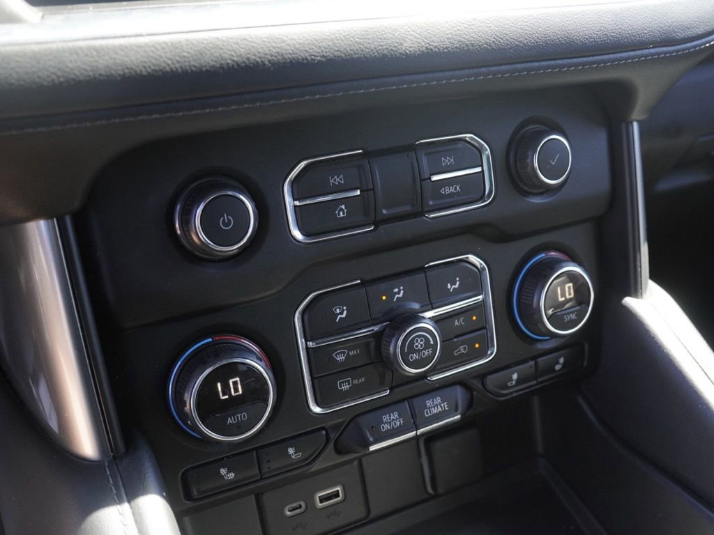 Used 2021 Chevrolet Tahoe Z71 w/ Z71 Signature Package image 17