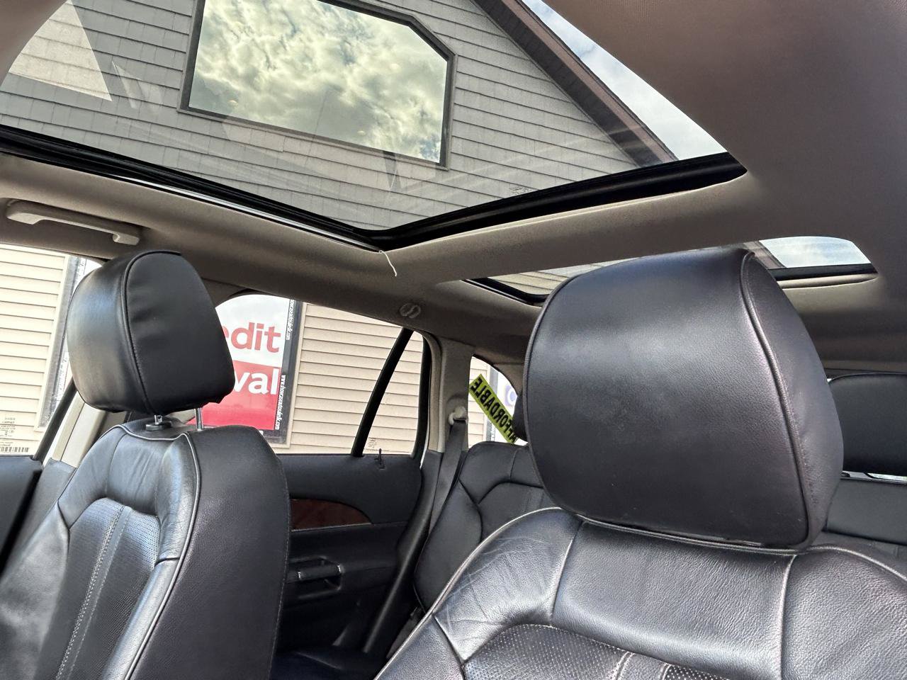 Used 2014 Lincoln MKX AWD w/ Equipment Group 101A image 18