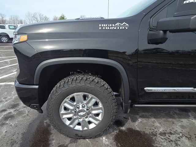 Used 2024 Chevrolet Silverado 3500 High Country w/ High Country Premium Package image 15