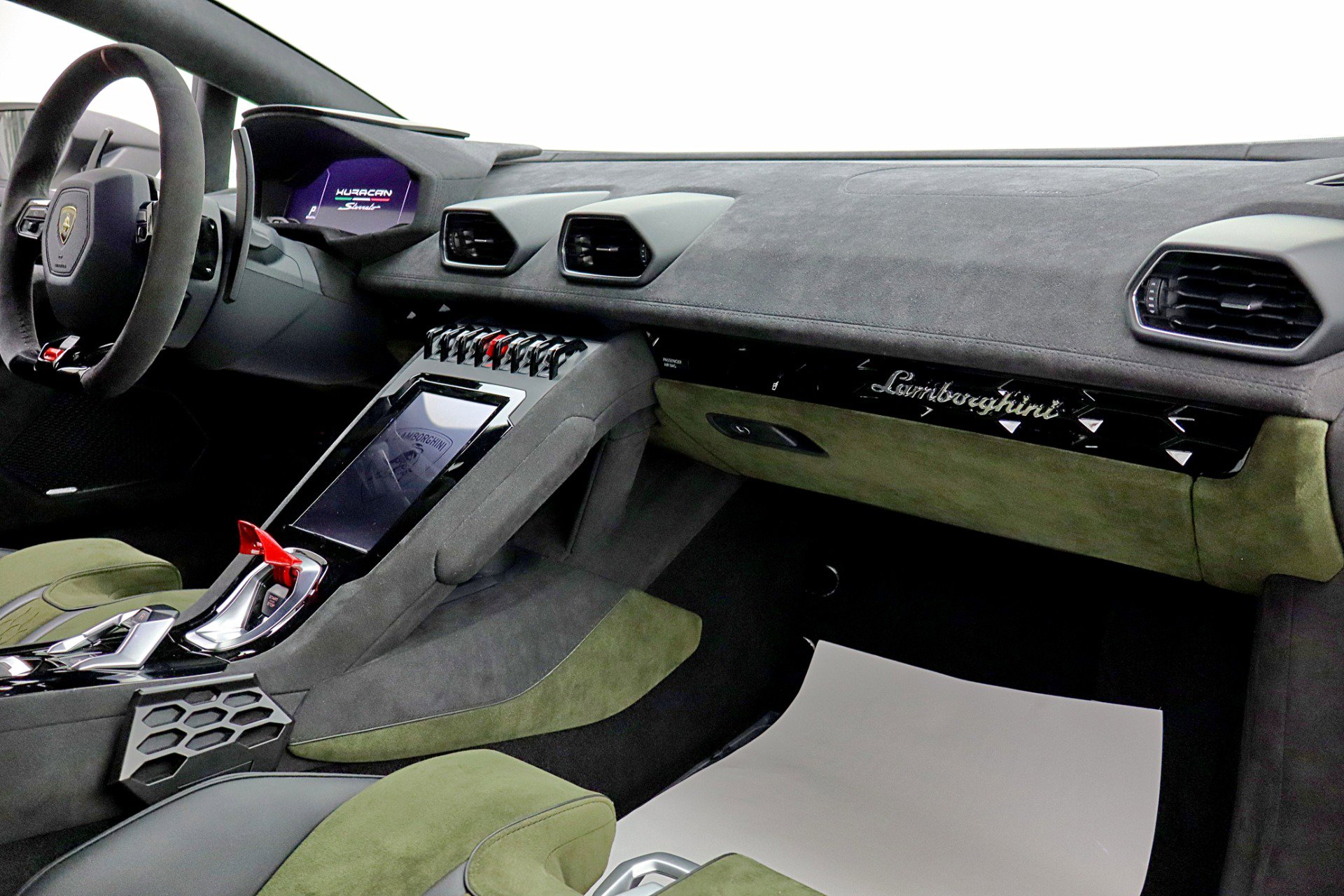 Used 2023 Lamborghini Huracan Sterrato image 46