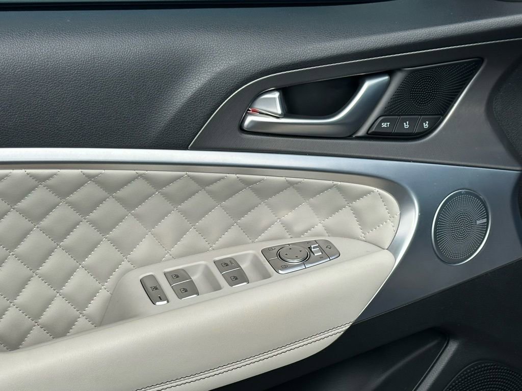 Used 2024 Genesis G70 3.3T Advanced w/ Sport Prestige Package RWD image 15