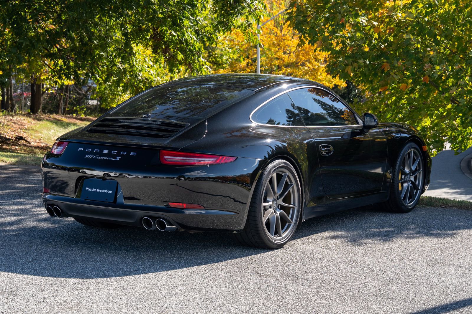 Used 2016 Porsche 911 Carrera S image 8