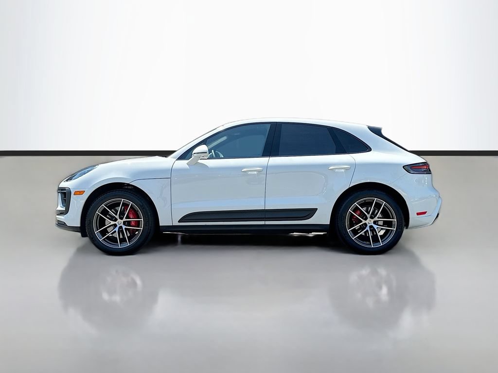 Certified 2025 Porsche Macan S AWD/4WD image 2