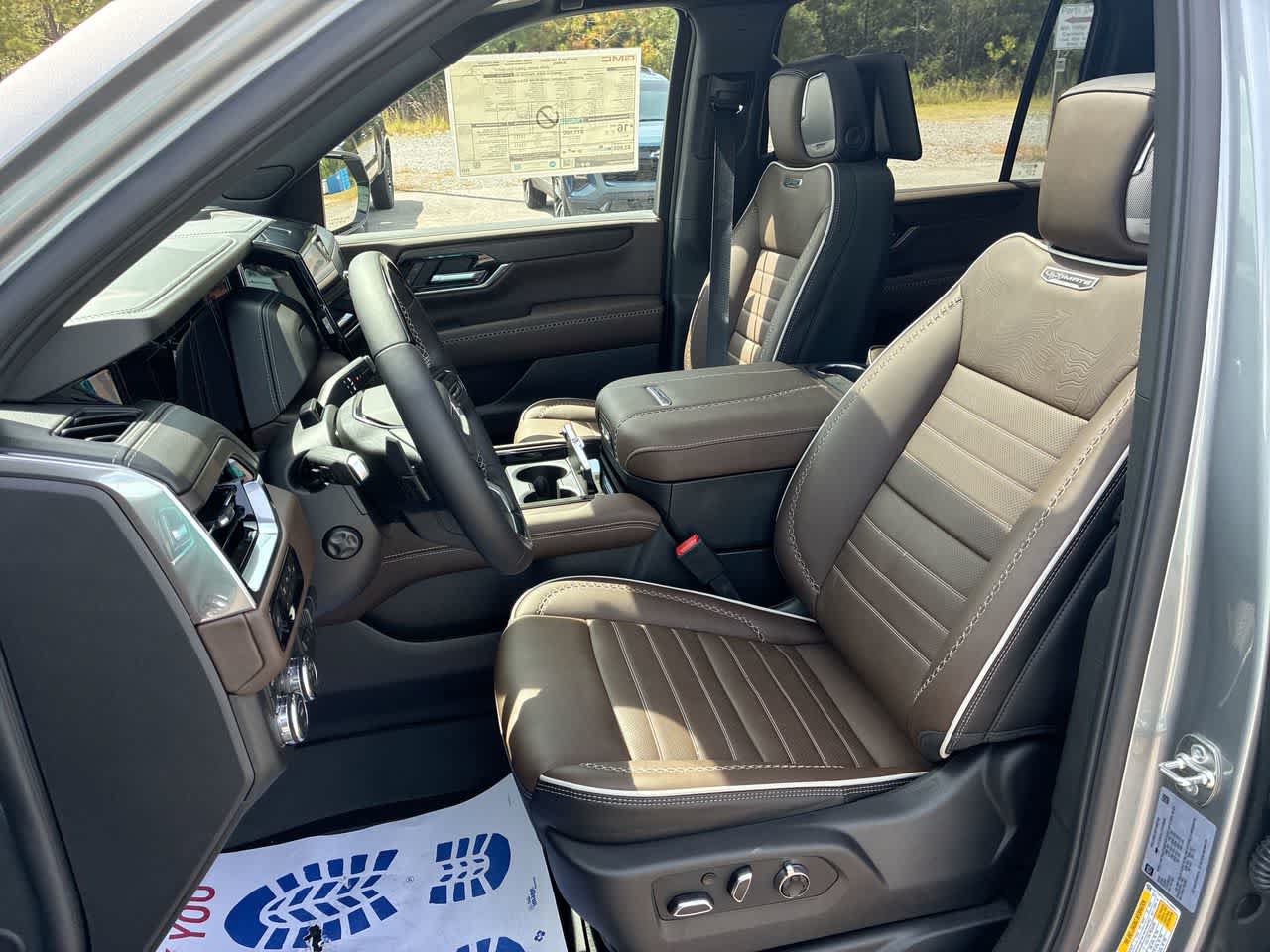 New 2026 GMC Yukon XL Denali Ultimate w/ LPO, Floor Liner Package AWD/4WD image 20