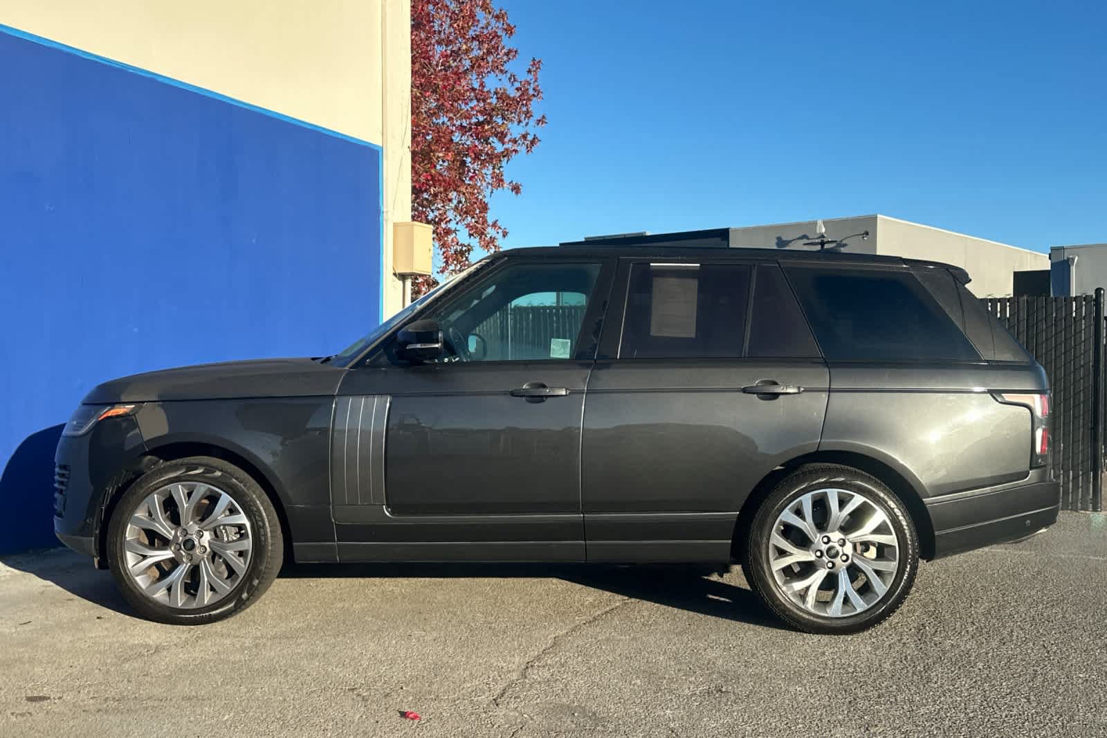 Used 2019 Land Rover Range Rover Autobiography AWD/4WD image 6