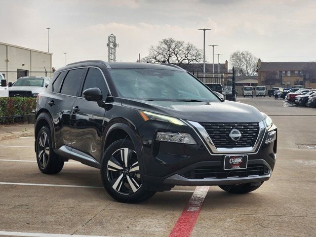Used 2023 Nissan Rogue SL image 2
