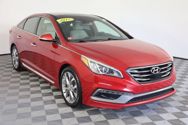 Used 2017 Hyundai Sonata Limited 2.0T w/ Cargo Package image 1