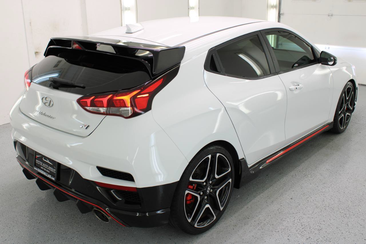 Used 2020 Hyundai Veloster N w/ Performance Package FWD image 10