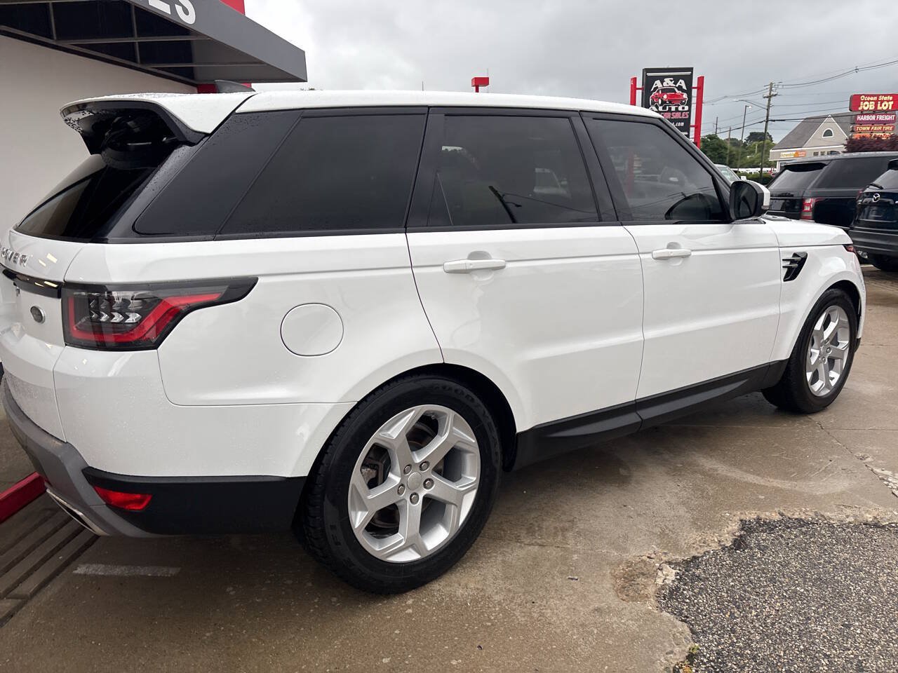 Used 2018 Land Rover Range Rover Sport SE AWD/4WD image 73