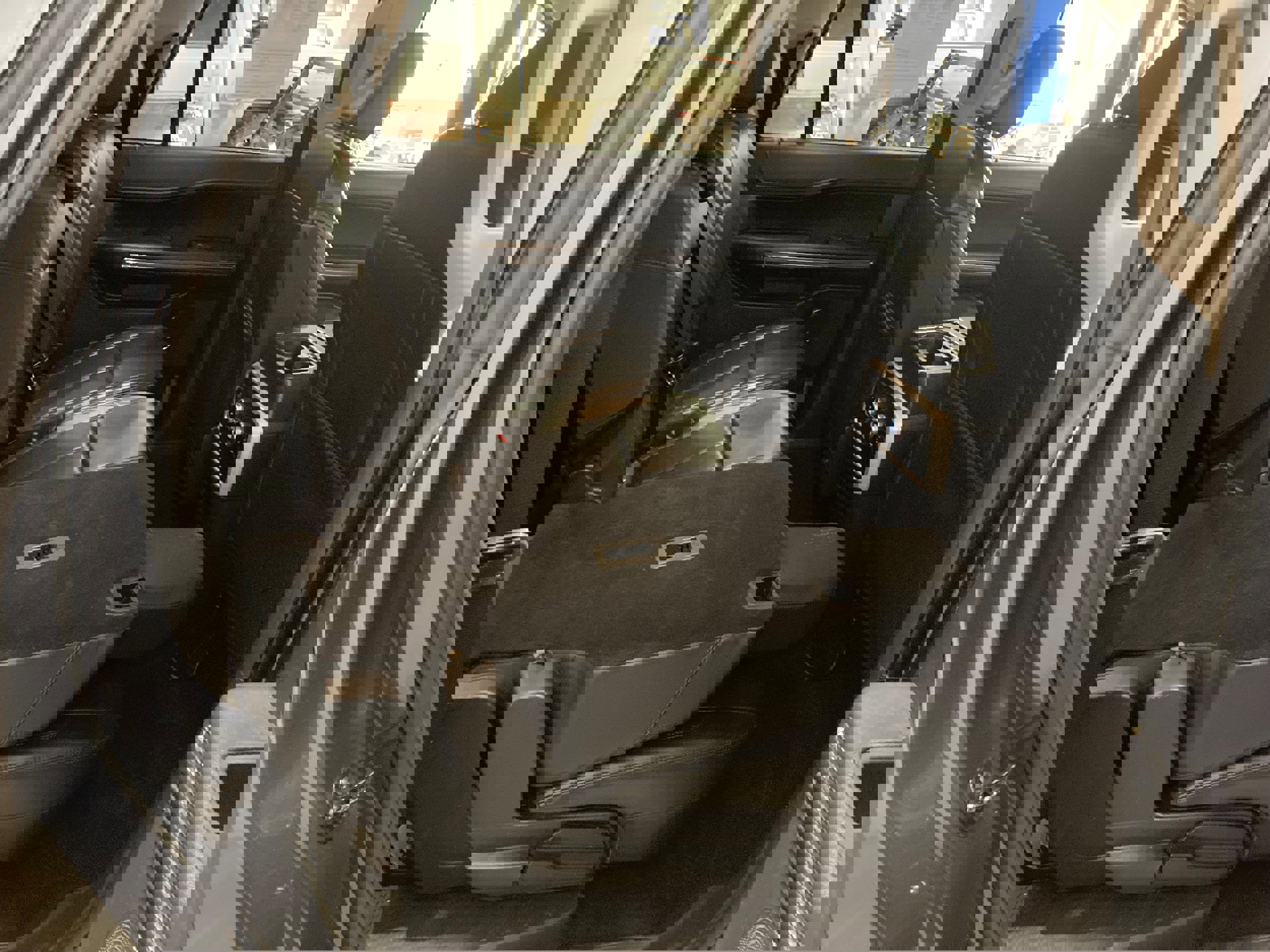 Used 2022 Ford Expedition Max XLT image 12