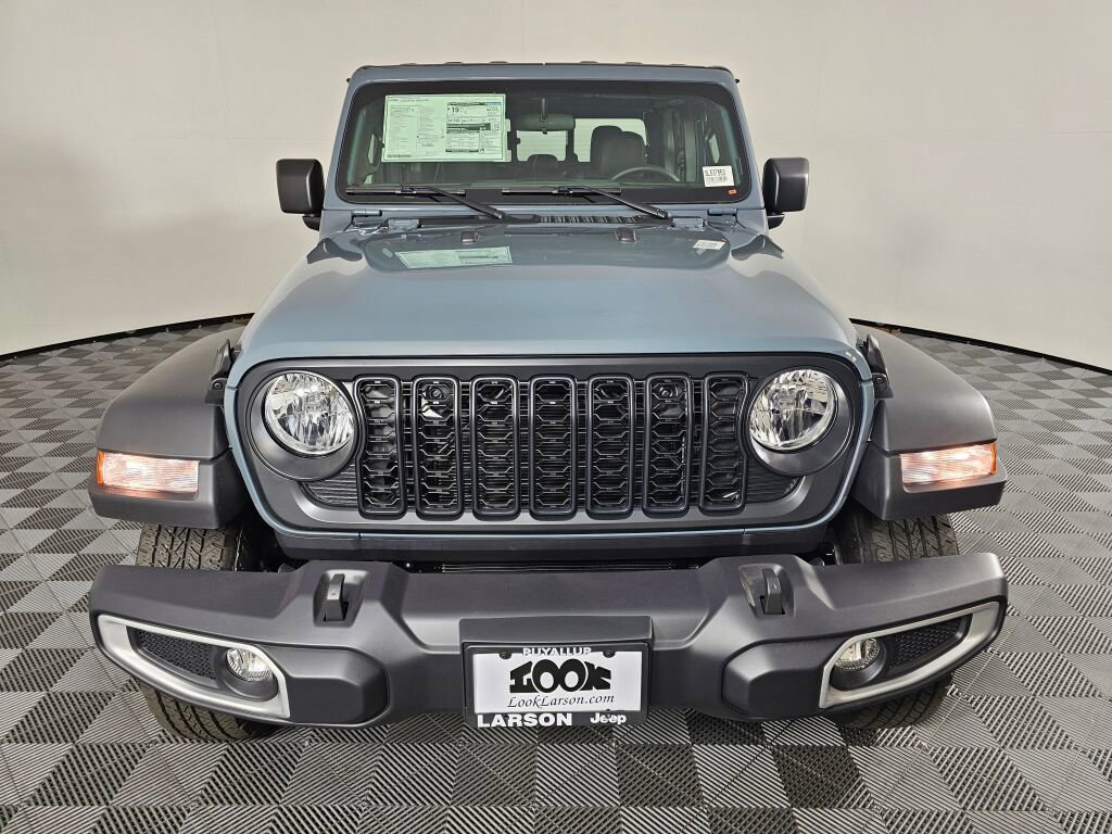 New 2025 Jeep Gladiator Sport image 9