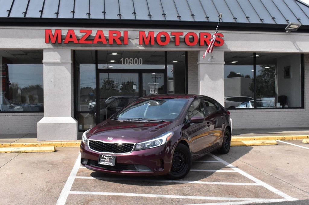Used 2018 Kia Forte LX image 2