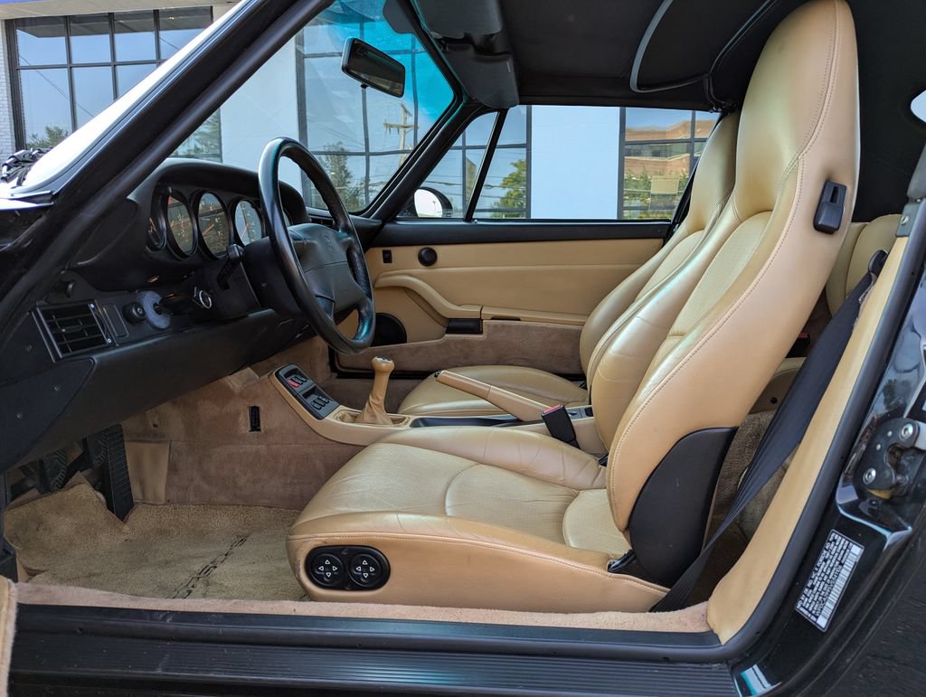 Used 1997 Porsche 911 Carrera RWD image 13