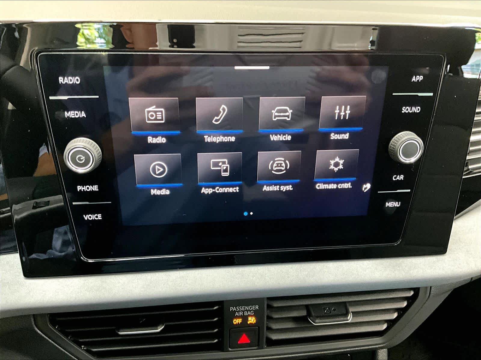 New 2026 Volkswagen Jetta SE FWD image 20
