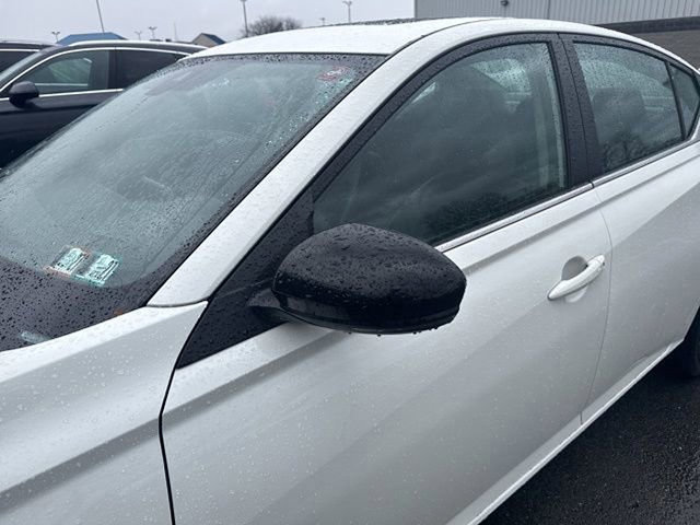 Used 2022 Nissan Altima 2.5 SR w/ Midnight Edition Package image 4