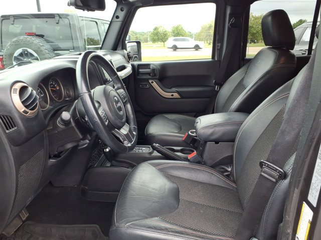 Used 2016 Jeep Wrangler Unlimited Sahara AWD/4WD image 22