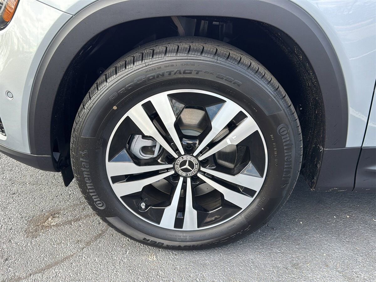 New 2026 Mercedes-Benz GLB 250 image 9