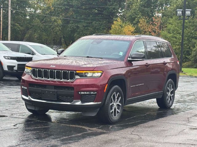 Used 2023 Jeep Grand Cherokee L Limited AWD/4WD image 33