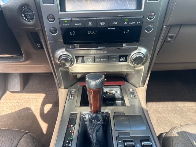 Used 2017 Lexus GX 460 Premium w/ Premium Package AWD/4WD image 17