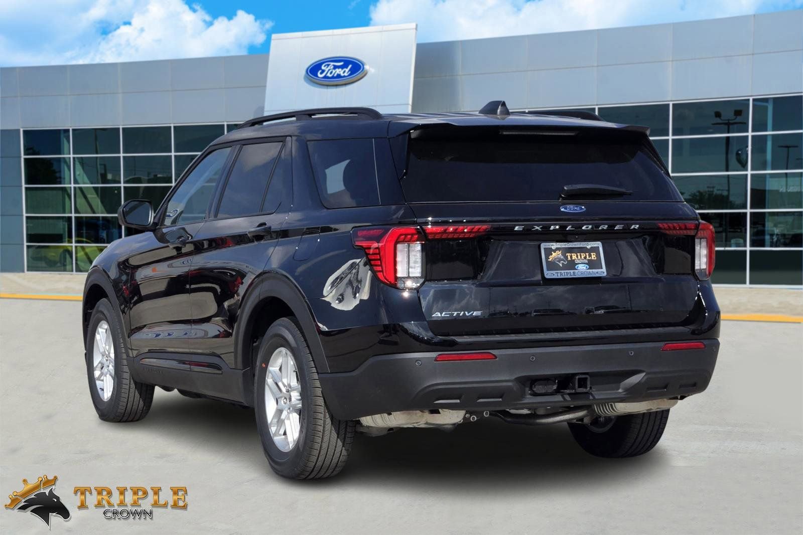 New 2026 Ford Explorer Active image 4