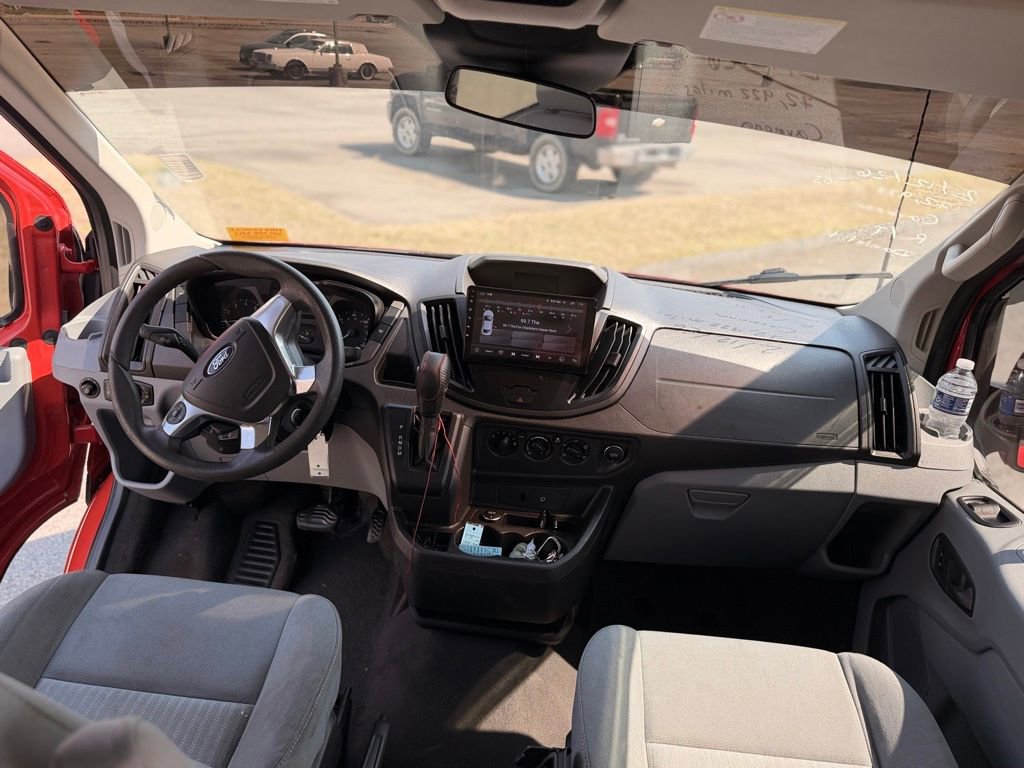 Used 2023 Ford Transit 350 XLT image 22