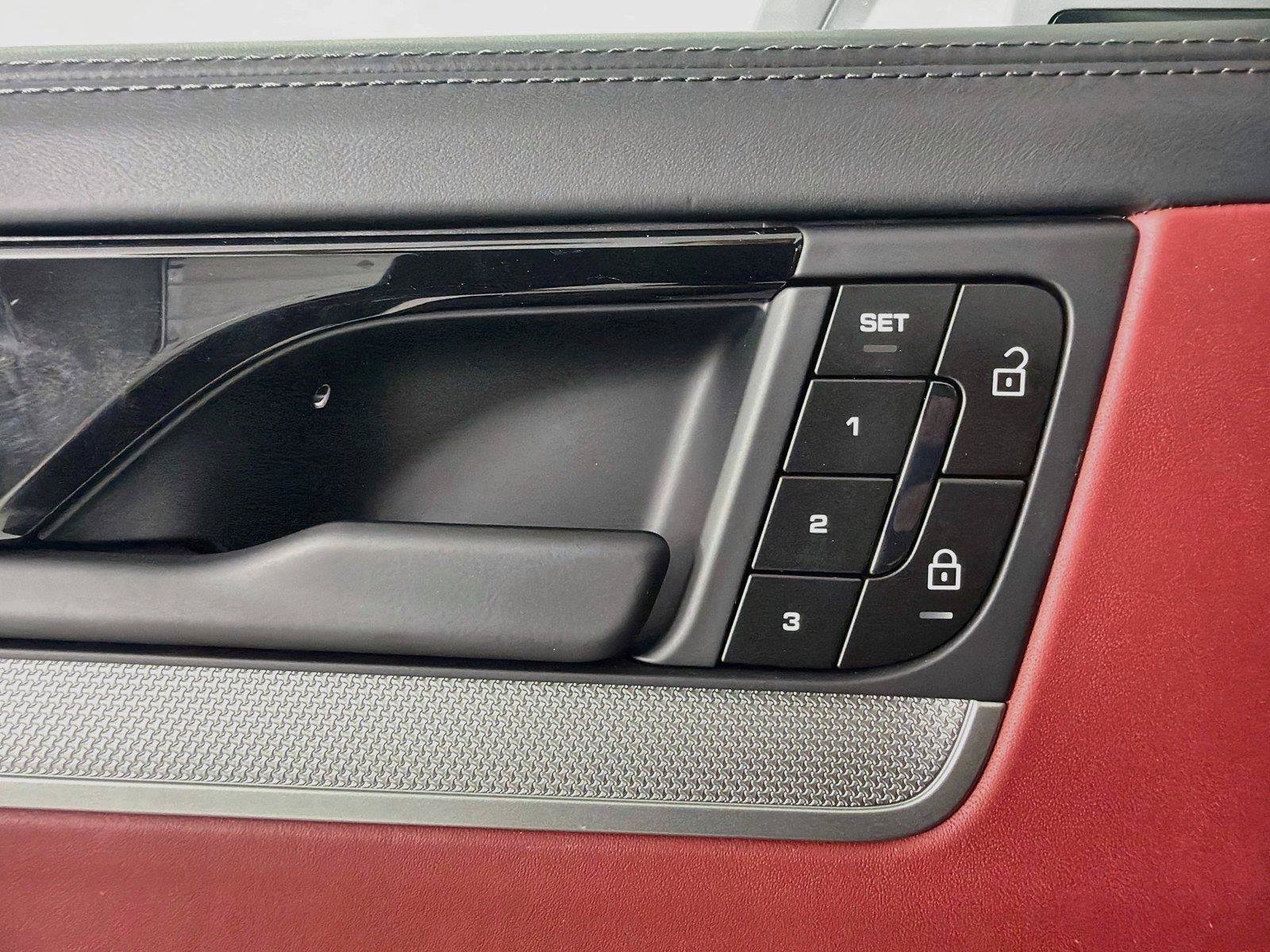 New 2026 Porsche Cayenne AWD/4WD image 7