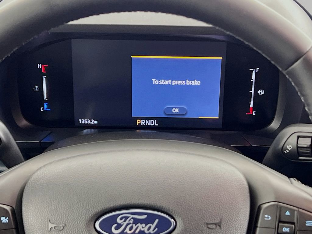 Used 2025 Ford Maverick Lariat w/ Black Appearance Package image 17