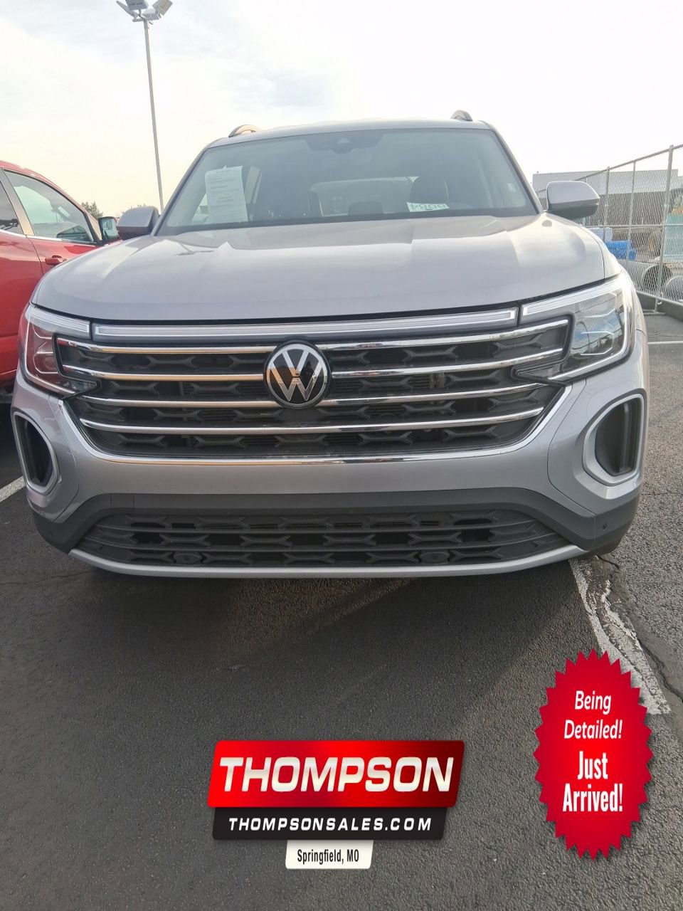 Used 2025 Volkswagen Atlas SE image 1