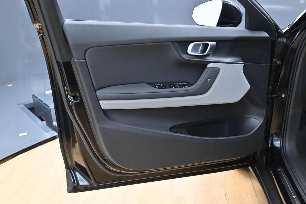 Used 2024 Polestar Polestar 2 RWD image 26