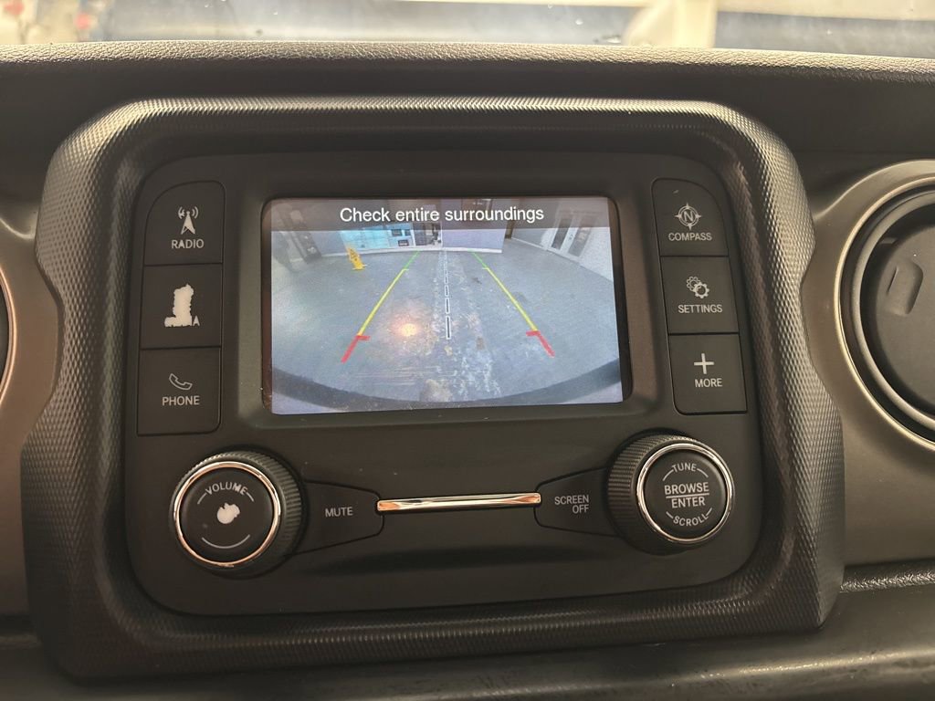 Used 2018 Jeep Wrangler Unlimited Sport AWD/4WD image 17