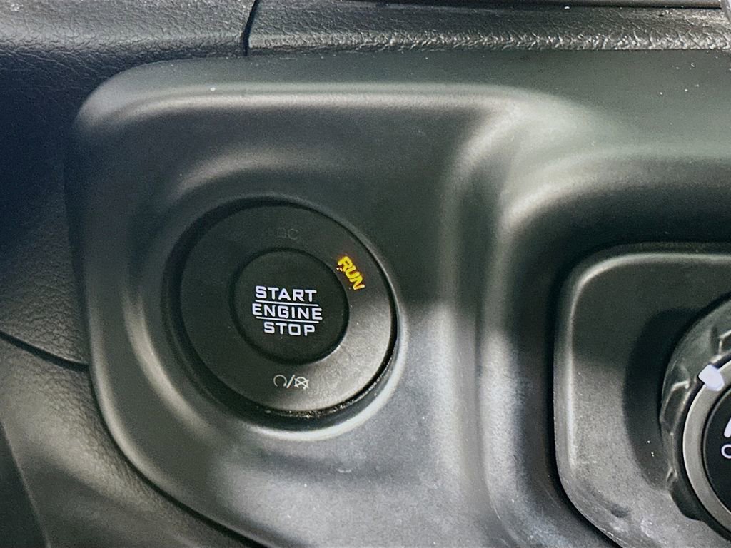 Certified 2019 Jeep Wrangler Sport image 19